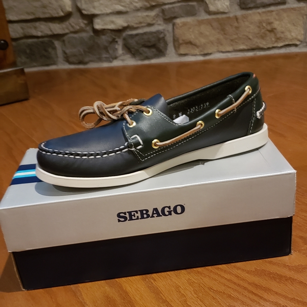 💙NIB💙 MEN'S SEBAGO SPINNAKER size 9